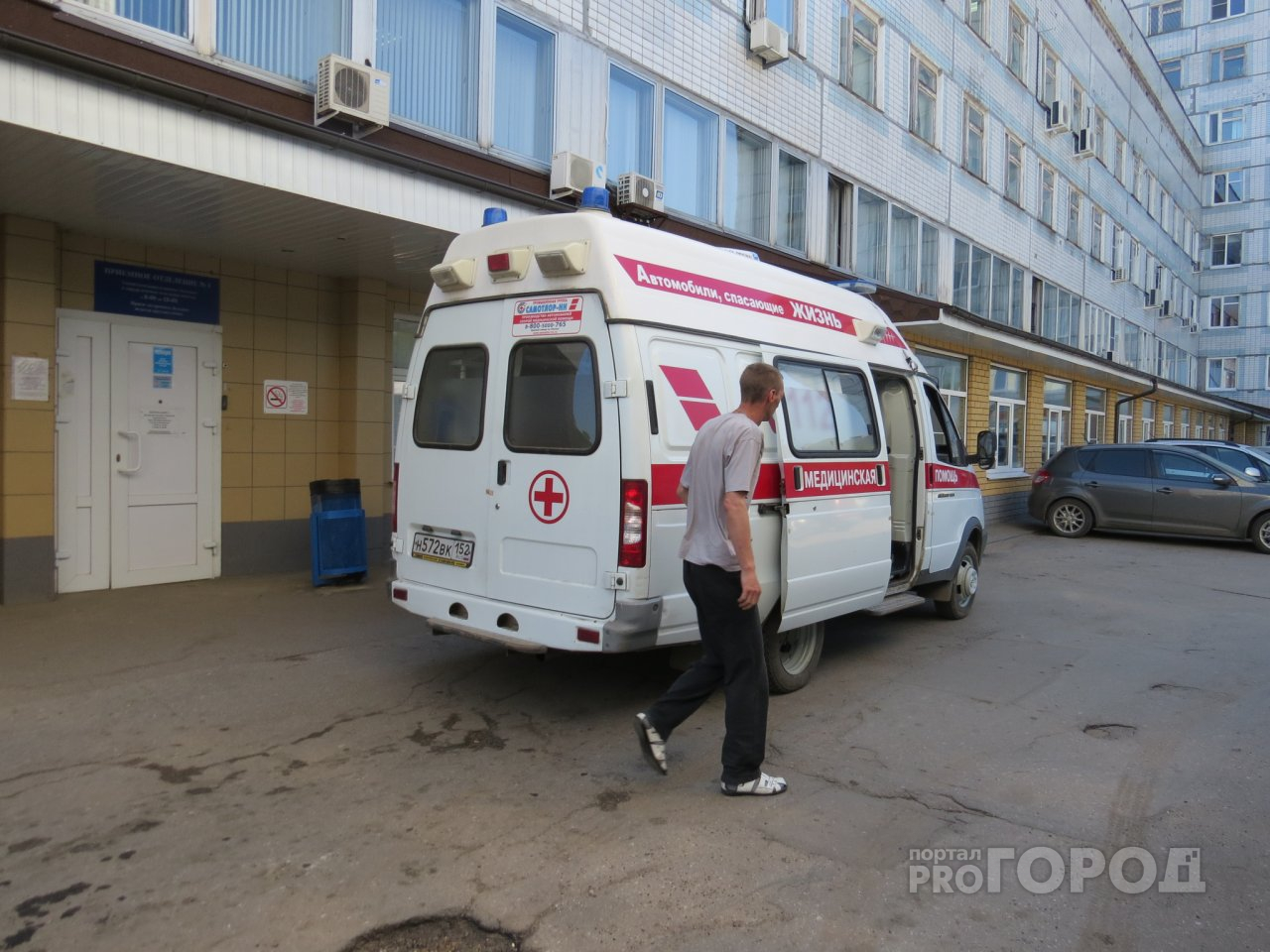 83-летняя бабушка пострадала от колес иномарки в Дзержинске