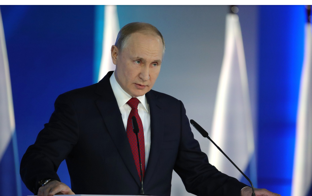 Владимир Путин поспорил с нижегородским чиновником о цитате Остапа Бендера