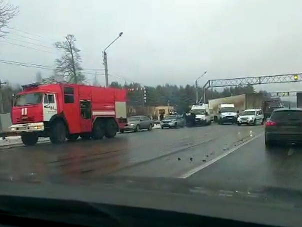 Массовая авария произошла на трассе возле Дзержинска (ФОТО)