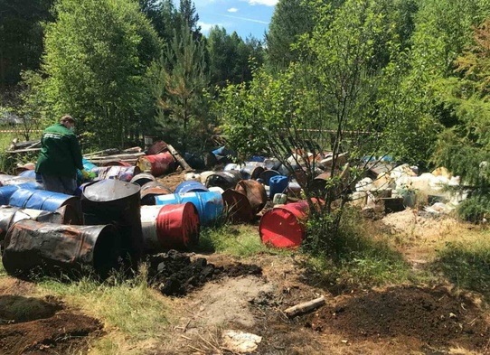 Свалку ядовитых отходов в Володарском районе ликвидируют до 2 июля (видео)
