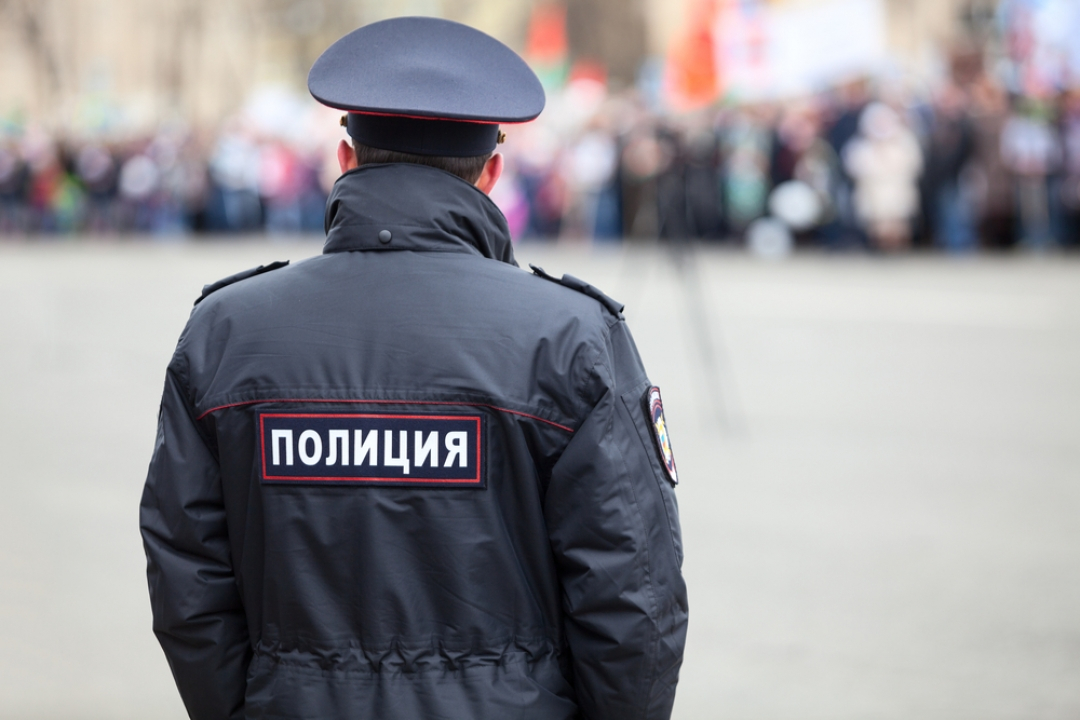 Житель Нижегородской области укусил полицейского и попал под суд