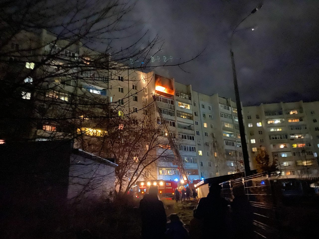 Пожар на Попова: появились подробности ночного возгорания в Дзержинске(видео)