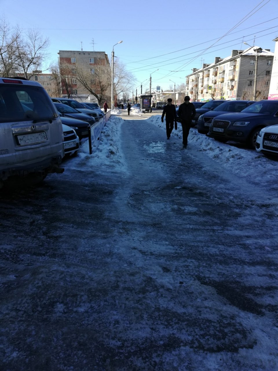 Обрабатывать ледяные тротуары будут  Дзержинске