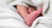 Мальчики опять обгоняют девочек: известно количество новорожденных дзержинцев в апреле 