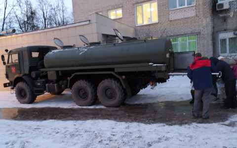 Военнослужащие Дзержинска помогли жителям Автозавода при ЧП на коллекторе