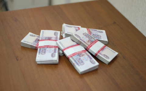 ГосНИИ «Кристалл» заплатит более 100 тысяч рублей за испорченный автомобиль